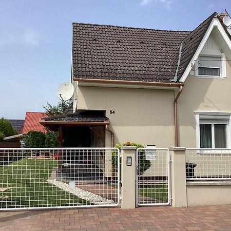 Vila Sueti Nyaralo Balatonmáriafürdő Exteriér fotografie